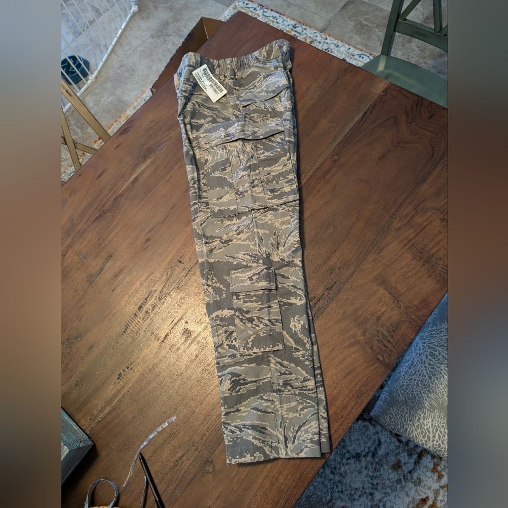 NWT U.S. Air Force Digital Camo Trouser Size  32 Short